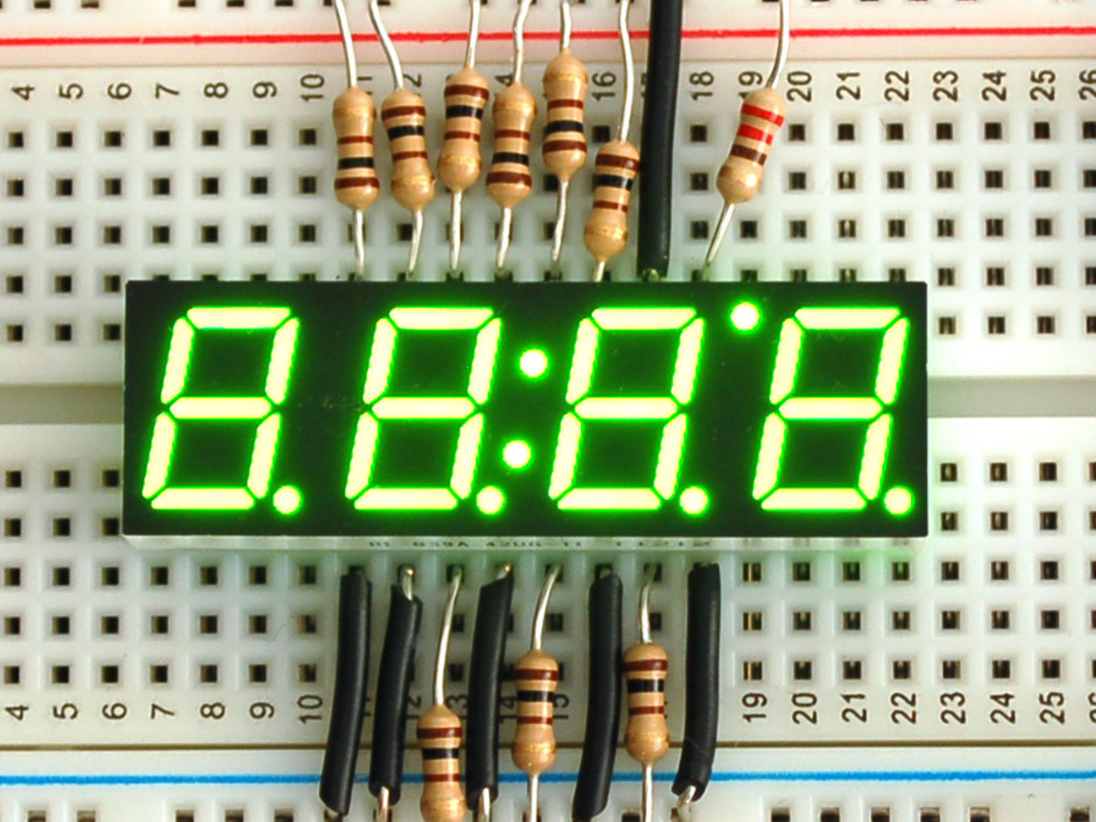 Green 7-segment clock display - 0.39 digit height